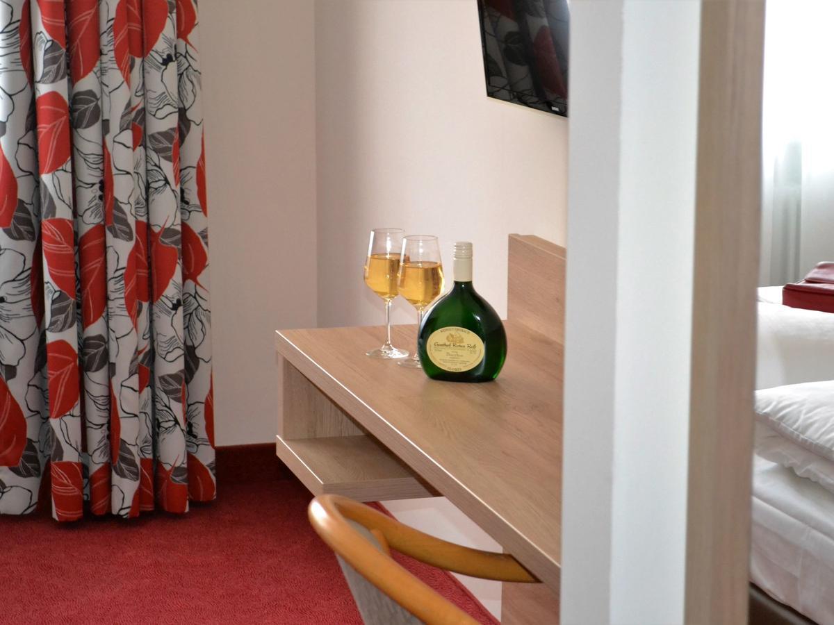 Hotel-Gasthof Rotes Ross Markt Einersheim Eksteriør bilde