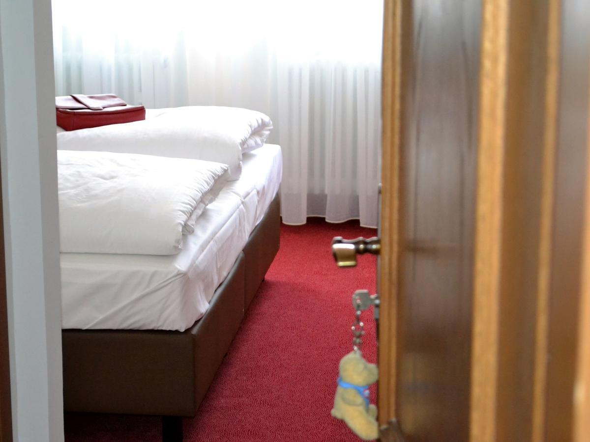 Hotel-Gasthof Rotes Ross Markt Einersheim Eksteriør bilde